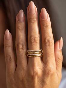 1pc Intertwined Four-Ring Rhinestone Ring, Unique Stackable Women's Ring, Multi-Ring Intertwined Ring, Exquisite Jewelry, Suitable For Party, Daily, Date Essential, Christmas Decoration - Four-band Ring With Diamonds - View 3