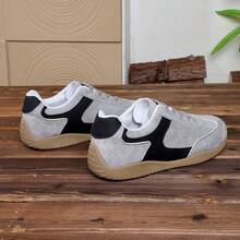 Women's Retro Lace-Up Flat Sneakers, Casual Lightweight T-Trainer Daily Shoes - Grey - View 2