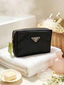 Prada 黑色尼龍大容量防水化妝收納包，便攜耐用拉鍊盥洗包，居家護膚品收納，旅行化妝品收納袋，實用優雅，適合送給好友的生日與節日禮物 - 黑色 - 查看 3