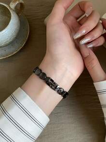 1件新款時尚女款手錶，優雅三角形錶盤，商務石英手錶，適合日常配戴、派對與宴會 - 黑色 - 查看 5