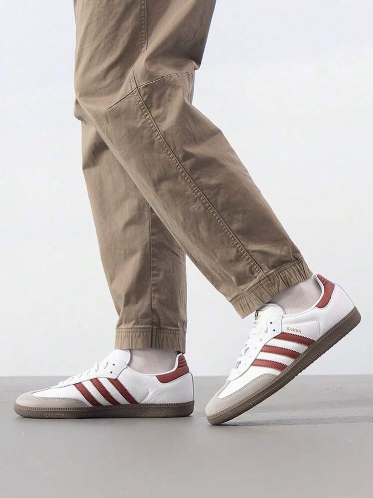 Adidas Originals 男女款低筒經典滑板鞋 SAMBA OG，輕量透氣舒適運動休閒鞋 JH8798 - 白/紅 - 查看 4