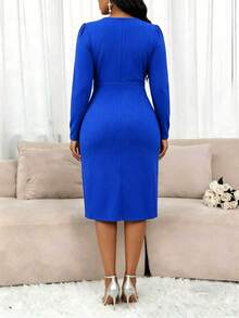 Plus Size Women's Elegant V-Neck Pleated Long Sleeve Midi Dress, Rhinestone Square Buckle Decor, Fitted Ruffle Hem, Suitable For Party, Banquet, Gathering, Evening Dress - Blue - View 3
