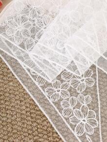 1件法式白色雛菊刺繡透視網紗三角頭巾，蕾絲髮帶，女款日常野餐戶外髮飾 - 彩色 - 查看 4