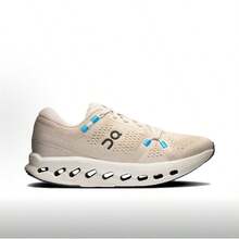 On Running Women Running Shoes - 珍珠米色/象牙白 - 查看 2