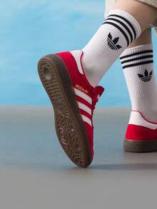 Adidas Originals 男女通用復古經典 Handball Spezial 訓練鞋，輕量緩震舒適透氣運動休閒鞋 FV1227 - 紅/白 - 查看 5