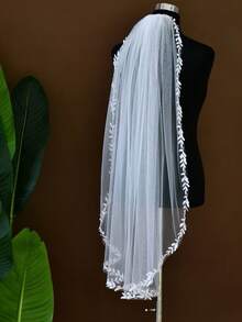 2026 Long Lace Veil, 1pc 95cm Eyelash Lace Train, Built-In Metal Comb, Suitable For Church And Cathedral Weddings, Bohemian Style - White - View 4