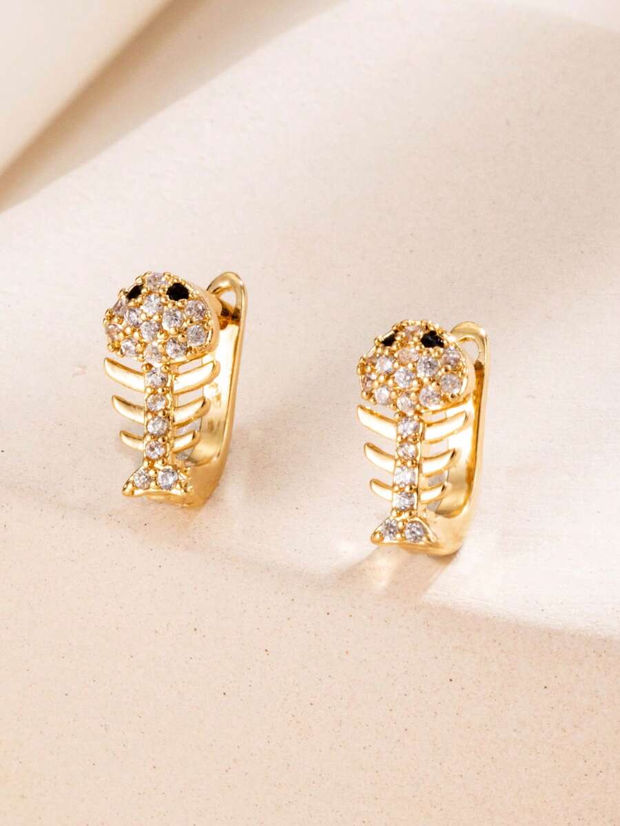 1 Pair Cute 3D Fish Bone Design Full Zirconia Stud Earrings For Women, Niche Design, Versatile For Commute And Daily Wear - Earrings - View 1