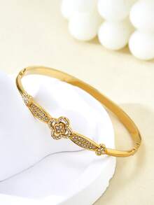 TONSI 1pc Fashionable Luxury Minimalist 18K Gold Plated Stainless Steel Cubic Zirconia Inlaid Four-Leaf Clover, Lucky Flower, Three-Leaf Clover Bracelet, Suitable For Women's Daily, Commute, Party Wear, Gift For Lover, Friend, Mom - Gold - View 5
