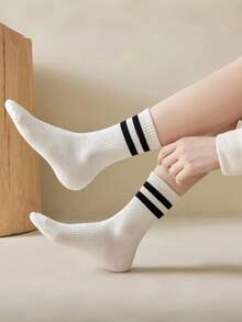 1/3/5/10 pares de calcetines a rayas negras y blancas gruesos hasta la pantorrilla, cómodos y transpirables para uso casual de negocios. Serie Shark, suaves y ligeros, - Multicolor - Ver 4