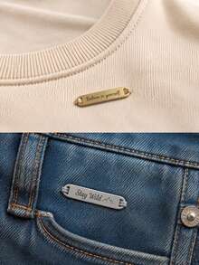 客製化不鏽鋼 Logo 標籤，適用於帽子、包包、客製化服飾配件，尺寸 1.57*0.39 英吋，雕刻品牌標籤，可用於縫製，適用於個性化 DIY 獨家 Logo，設計師服飾標籤，大宗標籤 - 多色 - 查看 3