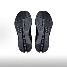 On Running Women Running Shoes - 黑色 - 查看 5