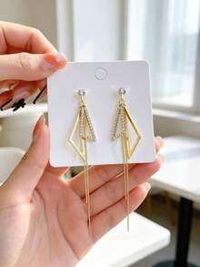 1 Pasang Anting-Anting Modis, Indah dan Elegan, Cocok untuk Wanita dalam Perjalanan Sehari-hari - Perak - View 1