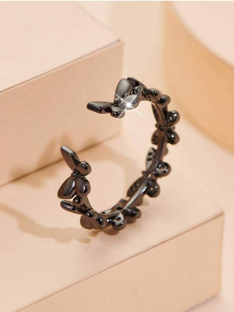 A Delicate And Elegant Butterfly Inspired Women's Black Ring Embedded With Sparkling Zircons, Perfect As Gift For Wedding Or Party