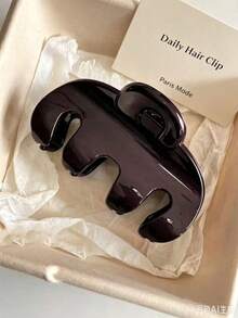 2pcs/1pc Women's 11.4cm/4.48in Baseball Cap Shaped Handbag Shaped Brown Glossy Large Lightweight Plastic Hair Clips, Fashionable Versatile High-End Elegant Minimalist Solid Color Hair Accessories, Suitable For Daily Outings, Casual, Party, Commute, Vacation, Tying Hair, Ponytail, High Bun, Washing Face, Bathing, Makeup, Matching Outfits, Hair Accessories, Hair Clips - Multicolor - View 4