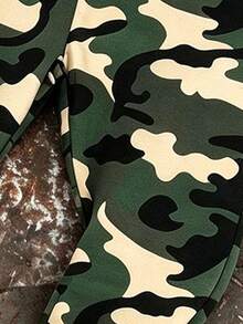 Teen Boy Street Rabbit Print Crew Neck Sweatshirt & Camouflage Wide Leg Pants 2pcs Set, Autumn Winter Outfit, Campus Style, Homecoming Look - Black - View 6