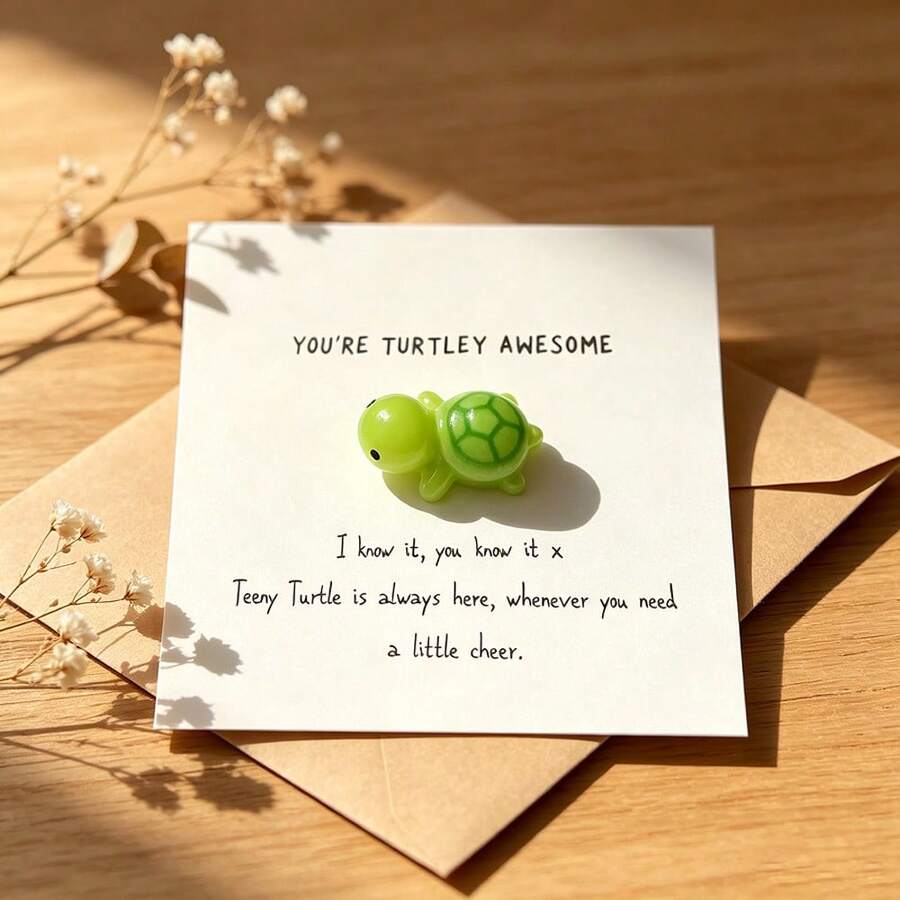 You're Turtley Awesome 小海龜口袋好友卡,鼓勵禮物,可愛迷你海龜裝飾品,幽默諧音加油紀念品,給朋友的正向加油禮物 - 深色烏龜 - 查看 1