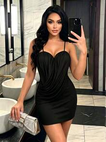 AIJ Amarilo 女款黑色純色優雅休閒百褶垂墜修身迷你背心洋裝，適合春夏秋派對、婚禮賓客、畢業典禮、度假、春假、舞會季貼身迷你洋裝 - 黑色 - 查看 1