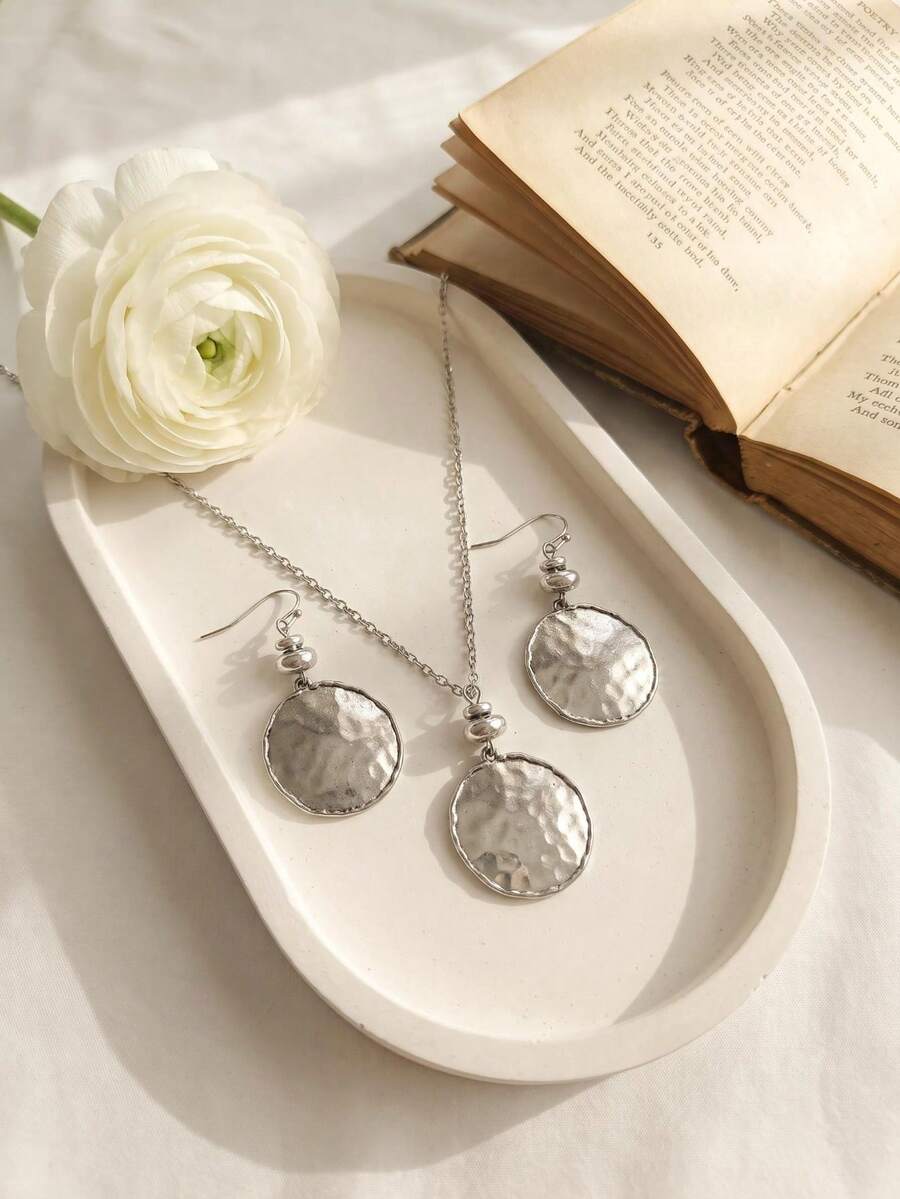European And American Fashion Cross-Border Bohemian Geometric Earrings & Necklace Set, Suitable For Daily/Party/Banquet Wear - Silver - View 1