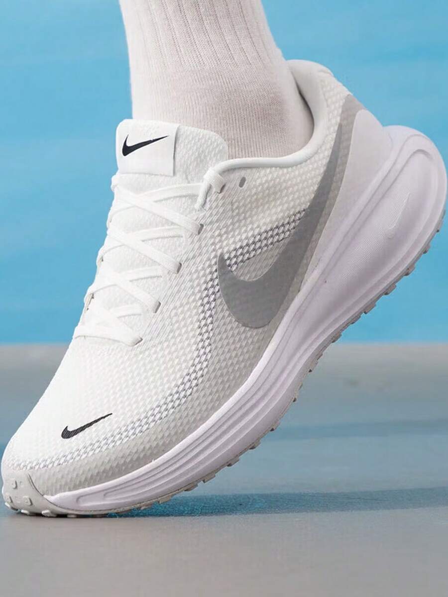 Nike Sepatu Olahraga Pria REVOLUTION 8 Baru dengan Bantalan dan Anti Selip, Sepatu Kasual, Sepatu Lari Jalan Raya - Putih/abu-abu perak - View 1