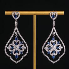 1 paire de boucles d'oreilles uniques pour femmes, bijoux, design floral, design ajouré, boucles d'oreilles en zirconium, élégance de luxe, convient pour le port quotidien et les banquets, toutes saisons, cadeau - boucle - Voir 3