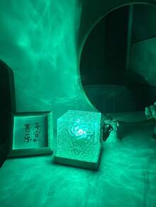 1件 16色水波紋投影小夜燈，發光立方體水晶燈，觸控/遙控控制，適用於臥室、辦公室、遊戲室裝飾與派對禮物，營造寧靜氛圍燈光 - 彩色 - 查看 2