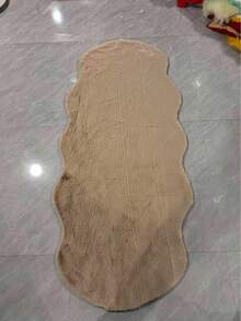 1件裝 可水洗防滑茶棕色圓形人造兔毛裝飾地毯,機洗適用,茶棕色人造兔毛材質,極簡設計,視覺溫暖,觸感柔軟,適合客廳、臥室、書房、嬰兒房、更衣室、梳妝台、化妝收納及其他生活空間,四季通用,地毯、地墊、客廳地毯、廚房地墊、臥室地毯、浴室地墊、臥室地墊、房間裝飾、客廳地毯、走道長地毯、可水洗地毯 - 彩色 - 查看 11