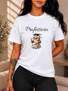 Camiseta Professora Feminina Estampada Coruja com Capelo e Livros Pedagogia Educação Presente para Professora Formanda e Educadora - Branco - Visão 1