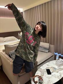 秋服Tシャツ  アメリカンレトロ レタープリント ワッフルtシャツ 迷彩 長袖tシャツ軽薄 ゆったり 百掛け トップス 快適秋冬インナー カレッジ風 通学 カジュアル スウェット体型カバー   日常  度假 - 迷彩 - チェックする 3