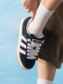 Adidas Originals 男女通用經典極簡滑板鞋 CAMPUS 00s 輕量舒適透氣運動休閒鞋 JQ4111 - 黑色/白/漢玉白 - 查看 4