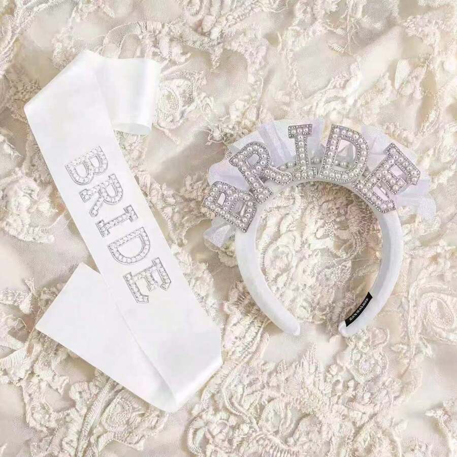 新娘髮箍與肩帶套組,珍珠水鑽 BRIDE 字樣髮飾配緞面肩帶,單身派對新娘婚前派對婚禮拍照道具 - 查看 1