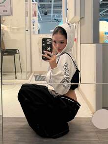 New Women's American Retro Gothic Letter Print Cropped Sweatshirt, Long Sleeve, Autumn Hot Girl Style - White - View 9