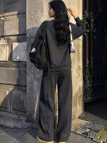 ZZG Es Trus Women's Grey Loose Crew Neck Sweatshirt + Wide Leg Pants 2 Pieces Set, Autumn/Winter Home Street Sports Outfit - Grey - View 2