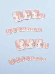 24片短方型腳趾甲片 白色法式花瓣鑽石方尖美甲 可愛合金壓克力穿戴甲 凝膠美甲用品美甲套組（附1片果凍膠與1片指甲锉）適合女性日常約會派對 - 彩色 - 查看 2