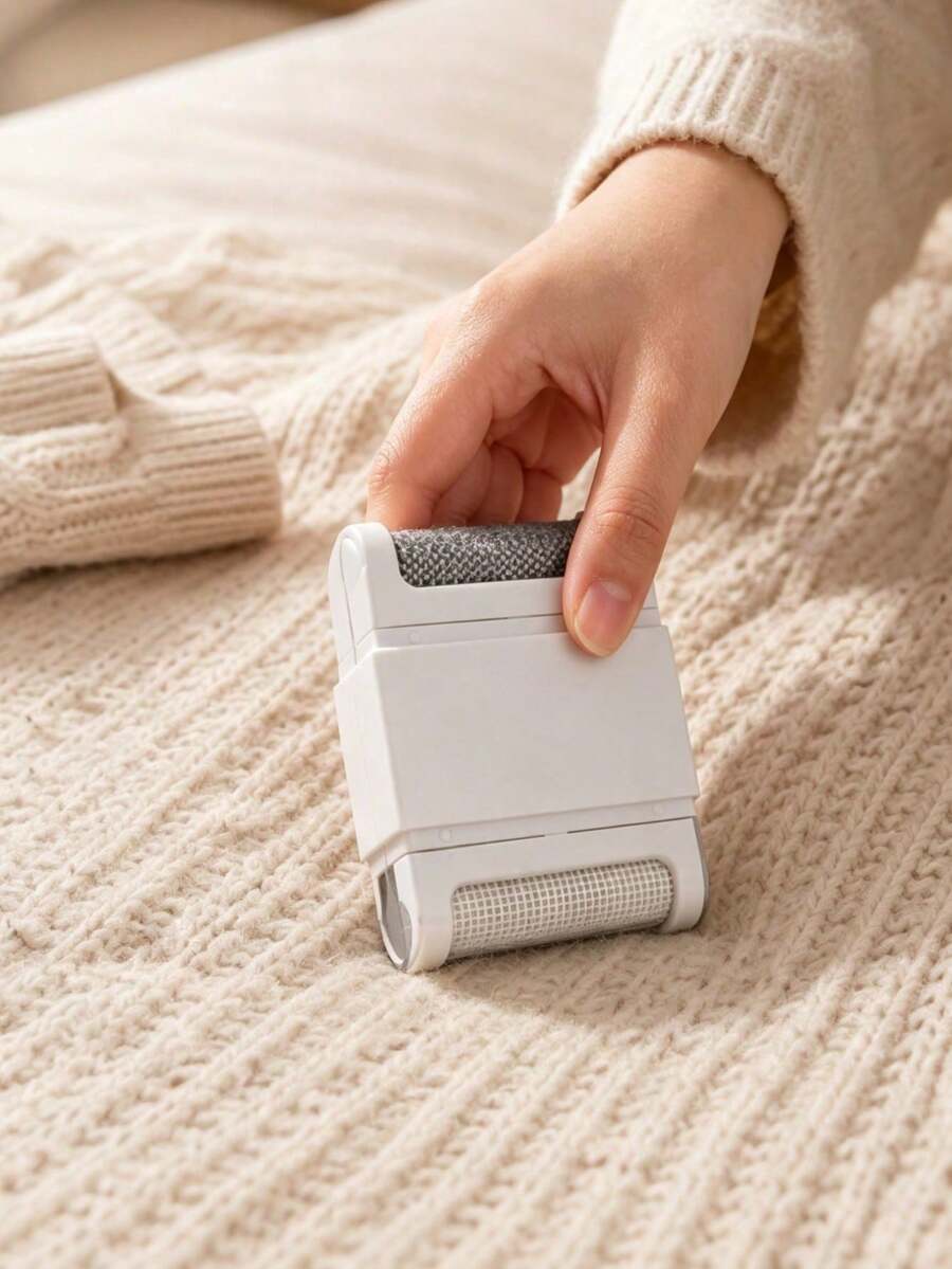 Double-Sided Manual Fabric Lint Remover And Pet Hair Remover, Portable And Easy To Use, Suitable For Sofas And Sweaters, Reusable, Designed To Care For Your Clothes - Multicolor - View 1