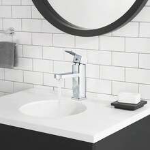LY Grifo de lavabo de baño de un solo mando grifo de agua fría y caliente de latón macizo de primera calidad con tapón de desagüe automático, mangueras de suministro de agua kit completo de herrajes de montaje - Galvanizado - Ver 4