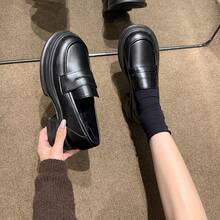 Women's Round Toe Thick Sole Platform Loafers, Vintage British Style Slip-On Spring Autumn College Commuter Shoes - Black - View 1