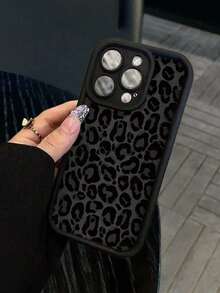 1pc Solid Black TPU Full Coverage Phone Case, Dark Leopard Print Design, Raised Lens Protection, Anti-Slip & Shockproof, Compatible With Apple All Series And Multiple Models, Suitable For Women's Daily Use Vacation Style Exquisite Gift, Compatible With Apple 11/12/13/14/15/16/17 Pro Max, A55/A54/A53/A52/A51, S26/S25/S24/S23/S22/S21 All Series Models - Black - View 4
