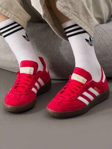 Adidas Originals 男女通用復古經典 Handball Spezial 訓練鞋，輕量緩震舒適透氣運動休閒鞋 FV1227 - 紅/白 - 查看 2