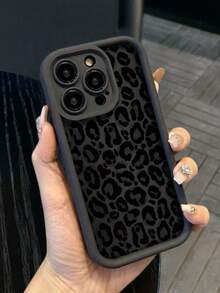1pc Solid Black TPU Full Coverage Phone Case, Dark Leopard Print Design, Raised Lens Protection, Anti-Slip & Shockproof, Compatible With Apple All Series And Multiple Models, Suitable For Women's Daily Use Vacation Style Exquisite Gift, Compatible With Apple 11/12/13/14/15/16/17 Pro Max, A55/A54/A53/A52/A51, S26/S25/S24/S23/S22/S21 All Series Models - Black - View 2