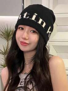 1件女款時尚百搭字母針織毛帽，保暖護耳羊毛帽，寒冷天氣帽子，日常穿搭風格，秋冬款 - 黑色 - 查看 2