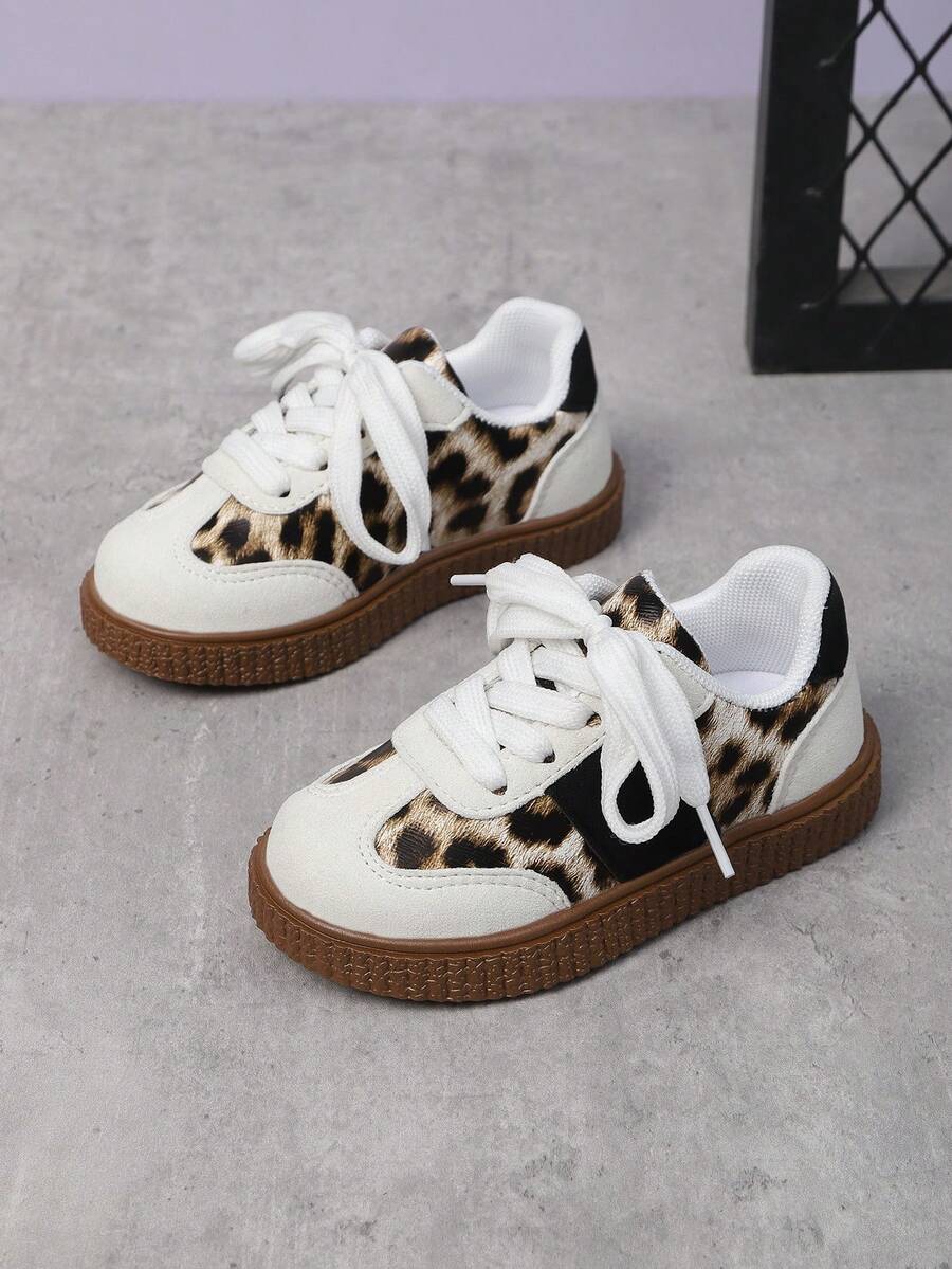 1 Pair New Soft Sole Kids Sports Shoes, All-Season Leopard Print White Patchwork, Versatile Daily Wear, Anti-Slip Flat Shoes For Boys And Girls - White - View 1