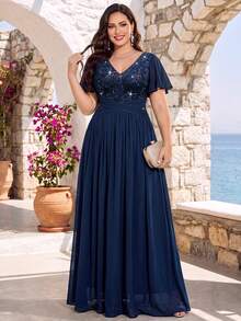 Gaun Malam Panjang Elegan untuk Musim Panas, Berkerah V, Berpayet, Motif Bunga Renda, Lengan Kupu-kupu, Warna Kontras, Pinggang Berkerut, dan Hem Chiffon Berkerut - Navy Blue - View 5