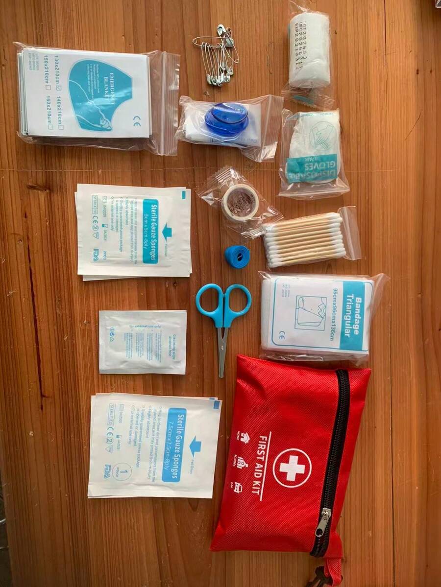 130 Peças Kit de Emergência, Inclui Ferramentas, Suprimentos de Emergência, 26 Categorias, Conjunto de 130 Peças, Itens de Suprimentos de Emergência, Portátil Montado no Carro, Adequado para Esportes ao Ar Livre, Esportes Atléticos, Camping, Família em Casa - kit de emergência - Visão 1