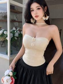 2026新款女士3D立体花卉吊带针织上衣，休闲度假风，无袖修身款，3D立体花卉贴花，纯米色针织衫，适合Y2K优雅女性街头风夏季穿着 - 杏色 - 查看 1
