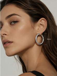 1 Pair Hoop Earrings For Women, 18K Plated Lightweight Chunky Open Hoops, Elegant And Sophisticated, Perfect For Banquet - 1 Pair Large C-shaped Earrings - View 3