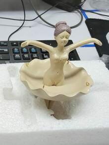 1pc Ballet Girl Hanging Planter Decoration, Outdoor Decorative Craft, Creative Garden Yard Decor, Cute Decorative Flower Pot, Suitable For Succulents, Climbing Plants, Patio, Porch And Garden Decoration, Home Decor Gardening Gift - Ballet Flower Pot - View 14