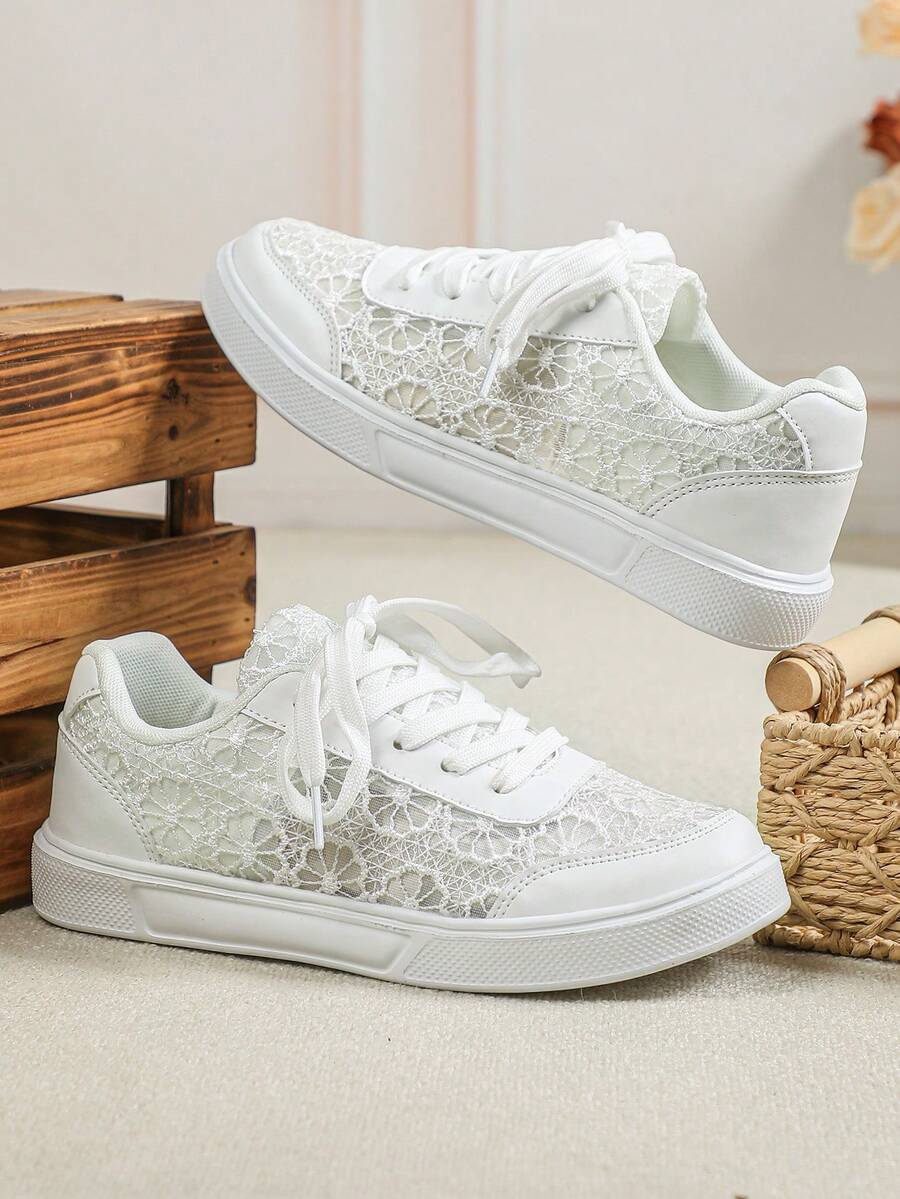 Men Solid White Floral Lace Flat Skate Shoes, Hollow Breathable Mesh Couple Casual Walking Sneakers For Spring Summer Daily Matching Outings - White - View 1