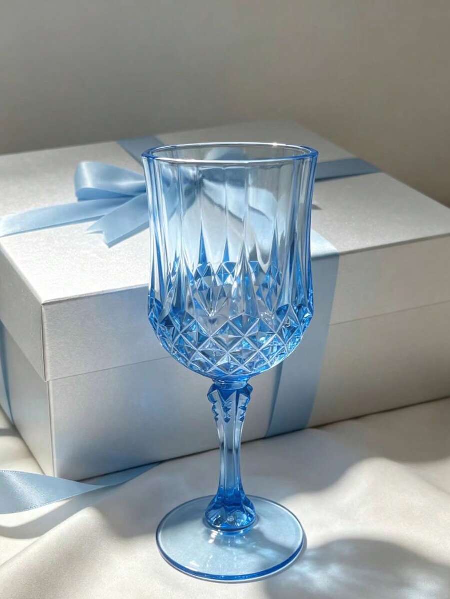 Crystal Clear Ice Blue Stemware, Rhombus Cut Facets Reflecting Transparent Luster. Carved Stem Showcases Exquisite Details. Suitable For Fruit Drinks And Fine Wines, Enhancing The Atmosphere For Home Gatherings And Elegant Dining, Adding A Touch Of Refined Romance And Ritual To Daily Life - View 1