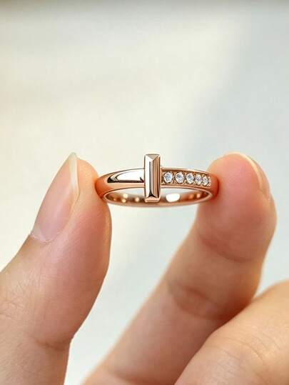 QIUCHU 1 buah, Perak Sterling S925, Cincin Minimalis Salib Geometris, Cincin Jari Mewah Elegan untuk Wanita, Cincin Ekor yang Dipersonalisasi. Cocok untuk Pemakaian Sehari-hari Wanita, Kencan, Pesta, Juga Hadiah Liburan yang Luar Biasa. Berat Bersih Perak: 1,4g
