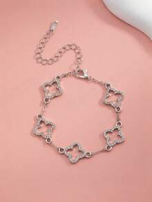 1pc Fashionable Exquisite Gold Lucky Clover Four-Leaf Clover Women's New Bracelet, Suitable For Daily Wear, Best Summer Gift For Friends - Silver - View 4